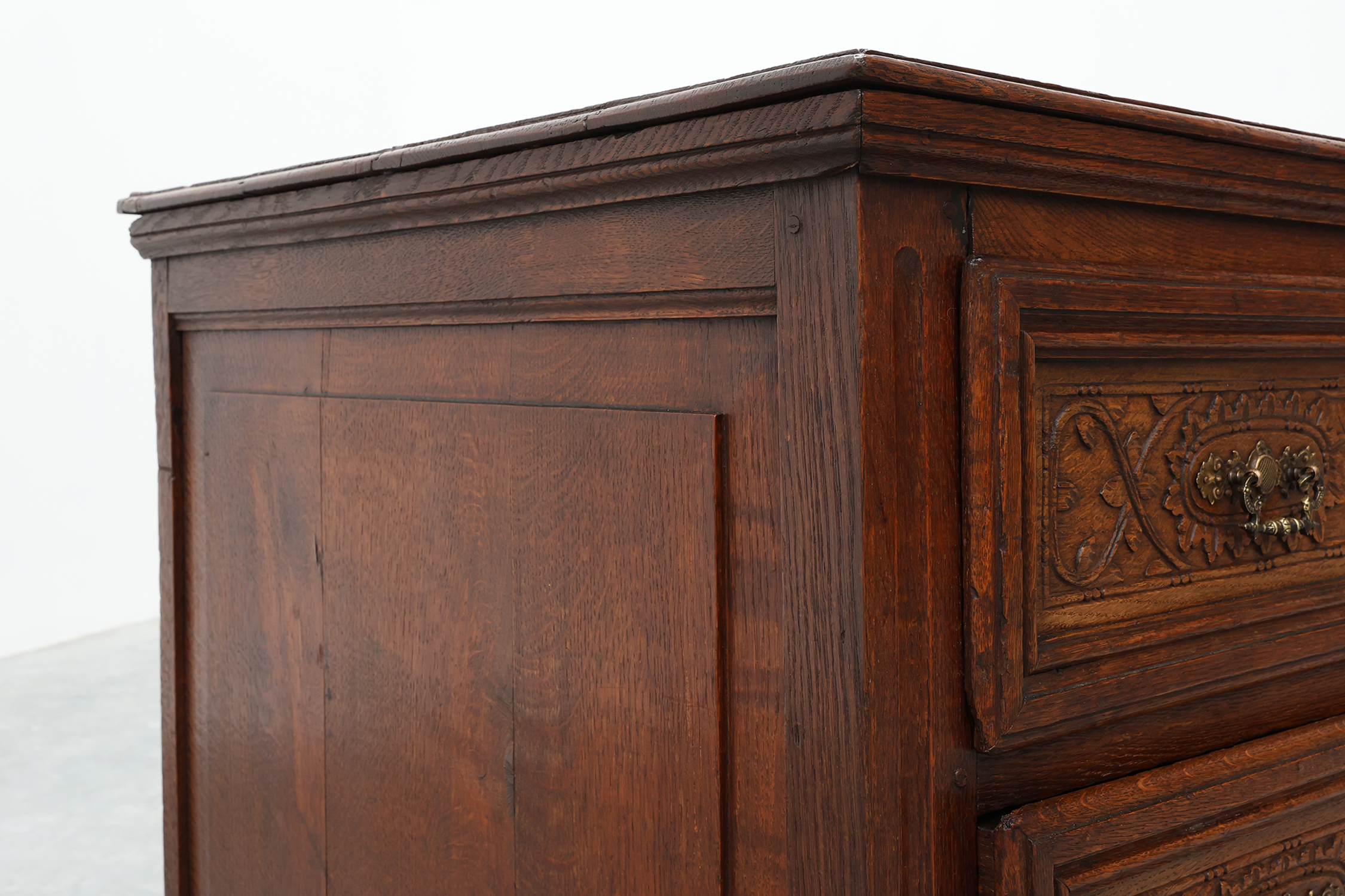 Italian Renaissance Oak Chest of Drawers, 17th Centurythumbnail
